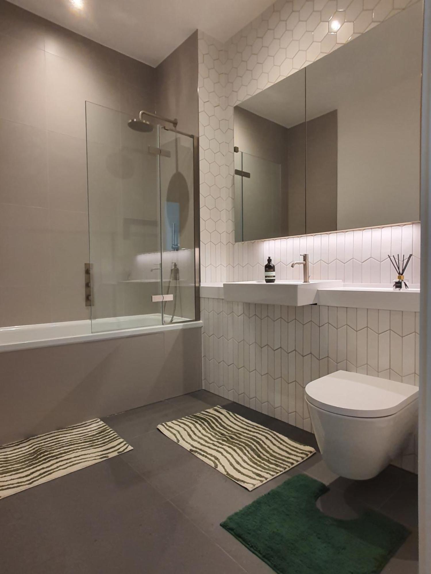 Cozy Room With Private Bathroom In Luxurious Flat 伦敦 外观 照片